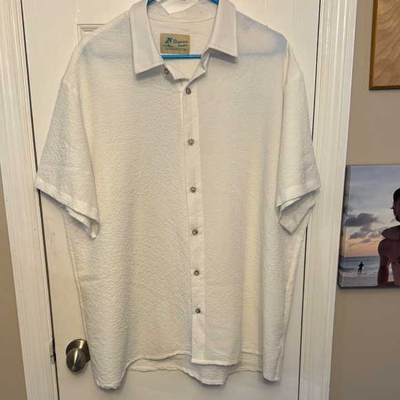 ROYAURA White Casual Button Down Shirt Lightweight Design - Picture 1 of 5